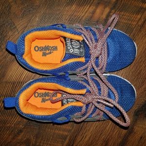 Toddler Oshkosh Shoes Size 10